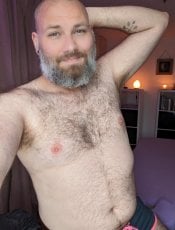 Gay massage by daddybeartyler | RentMasseur