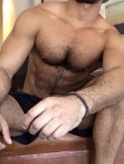 Gay massage by Broskitouch | RentMasseur