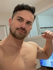 CamiloRoberts Gay massage reviews | RentMasseur