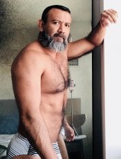 Gay massage by RobertoCarlos | RentMasseur