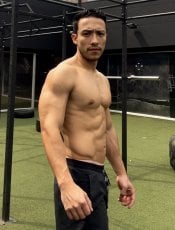 Bradhung performs massage in New York City, NY - 260826