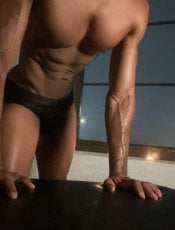 CalvinLongNYC performs massage in New York City, NY - 262384