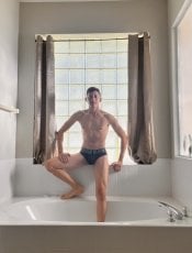 Gay massage by LatinBobby | RentMasseur