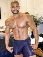 Gay massage by RicoNY | RentMasseur