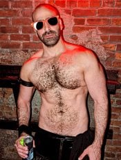 Giovannimuscle performs massage in Manhattan, NY - 144175