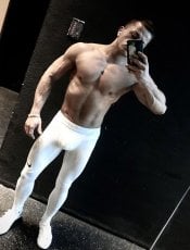 Gay massage by GymBoyVancouver | RentMasseur