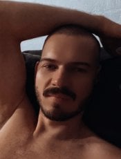 Gay massage by Russlan | RentMasseur