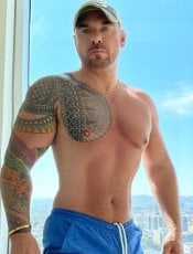 JaxonVaughn performs massage in Houston, TX - 273963