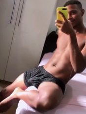 Touchedbysean performs massage in Cleveland, OH - 64129