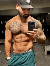 Jad_latino performs massage in St. Louis, MO - 142823