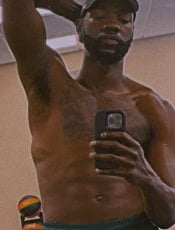 Sixfootsevenfoot performs massage in Atlanta, GA - 215261