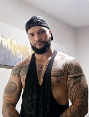 Vitoriomasseur performs massage in Atlanta, GA - 241873