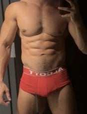 Zul_Garcias performs massage in Honolulu, HI - 139748