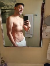 Johnnycomealive performs massage in Burbank, CA - 156479