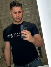 AlexoBrazil performs massage in Detroit, MI - 174484