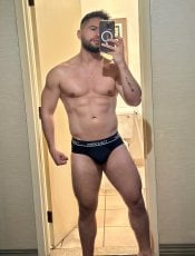 Mathiascorrales performs massage in Columbus, OH - 219334