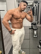 YULIAN performs massage in New York City, NY - 235407