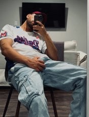 Santipapi performs massage in Houston, TX - 236587