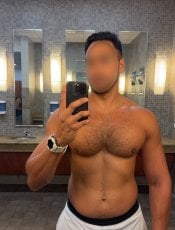 Albertmass performs massage in Fort Lauderdale, FL - 260824