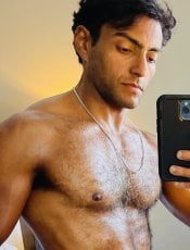 HairyMasseurXX performs massage in Manhattan, NY - 269571