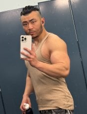 krozzykay performs massage in New York City, NY - 285480