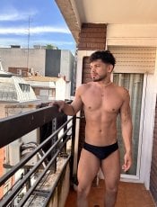 Abrahamlozar performs massage in Miami, FL - 292073