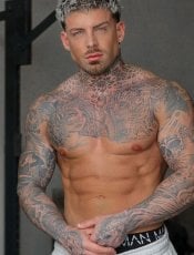 Inkedhuge performs massage in Tampa, FL - 293291