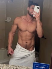 Danilo performs massage in Raleigh, NC - 72362