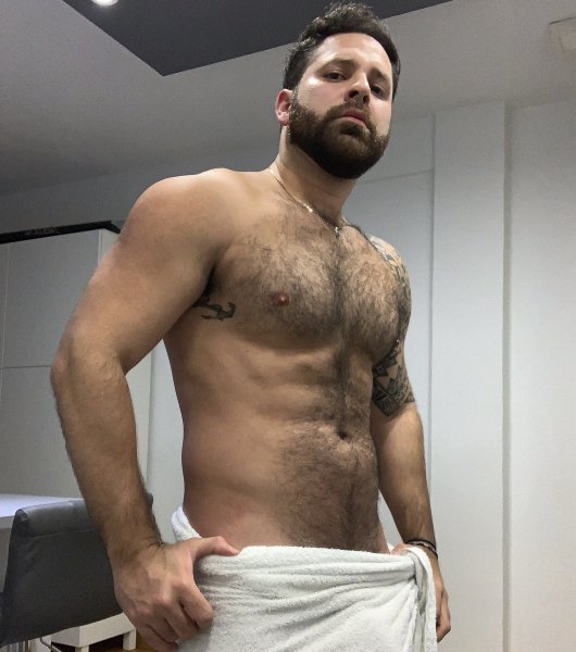 CHRISTOFERXL performs massage in London, United Kingdom - 296169