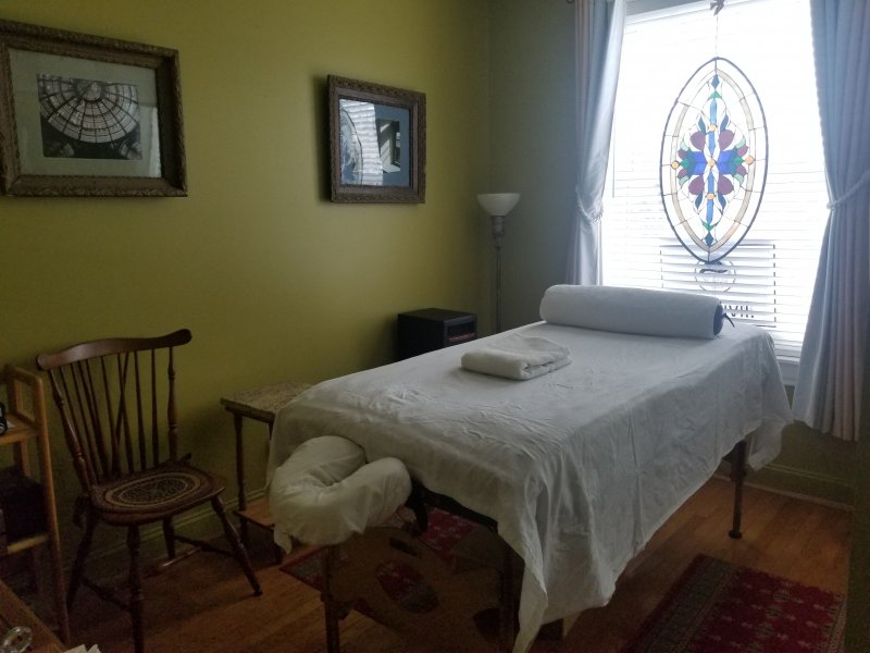 MutualTrust performs massage in St. Louis, MO - 311864