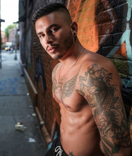 Sethknightxxx performs massage in Manhattan, NY - 365404