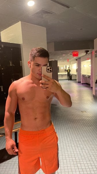 JULIAN_NYC performs massage in Manhattan, NY - 429900