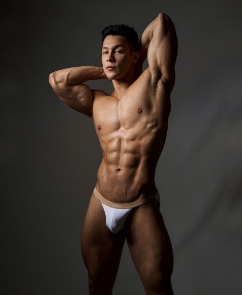 Marcosfitness performs massage in West Hollywood, CA - 526211