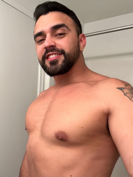 Carjpu performs massage in Houston, TX - 551009