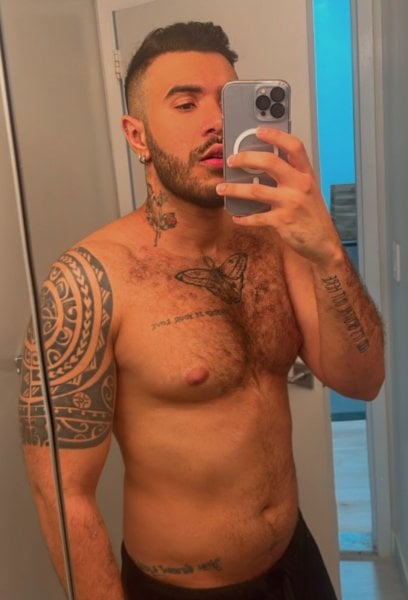 LatinBrian performs massage in Manhattan, NY - 554853