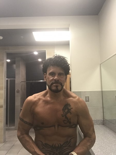 dancingdiego performs massage in Houston, TX - 587582