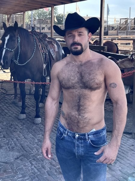 CowBoyyy performs massage in Los Angeles, CA - 589255