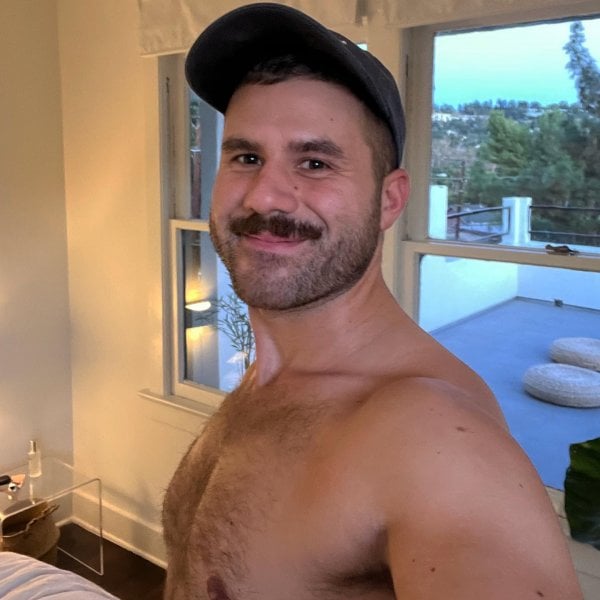 explore_patrick performs massage in Los Angeles, CA - 620552