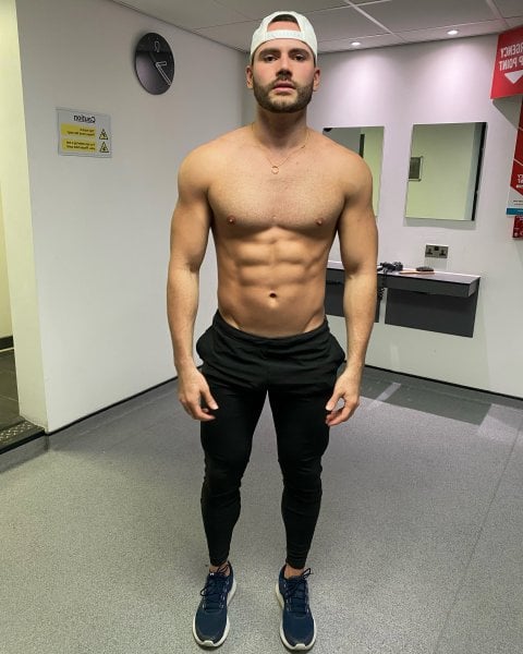 PedroConti performs massage in London, United Kingdom - 610441