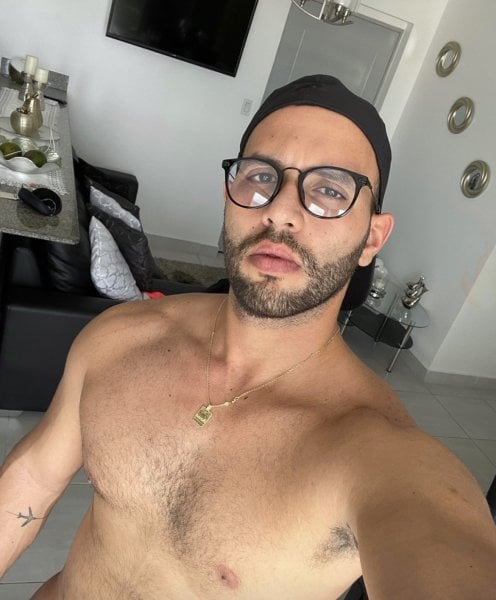 Thiagoxxx performs massage in Orlando, FL - 617800