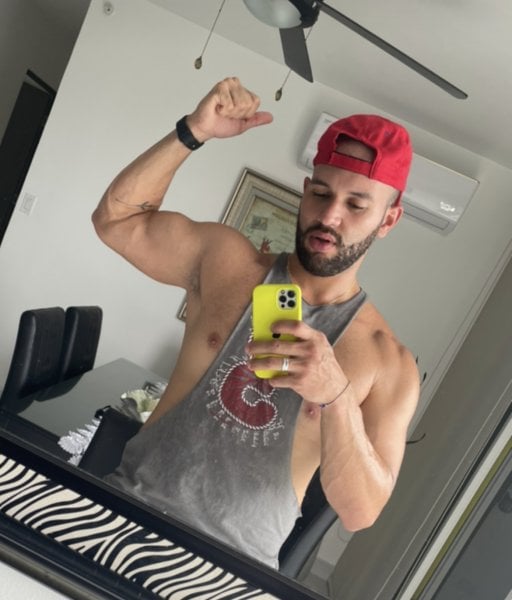 Thiagoxxx performs massage in Orlando, FL - 617961