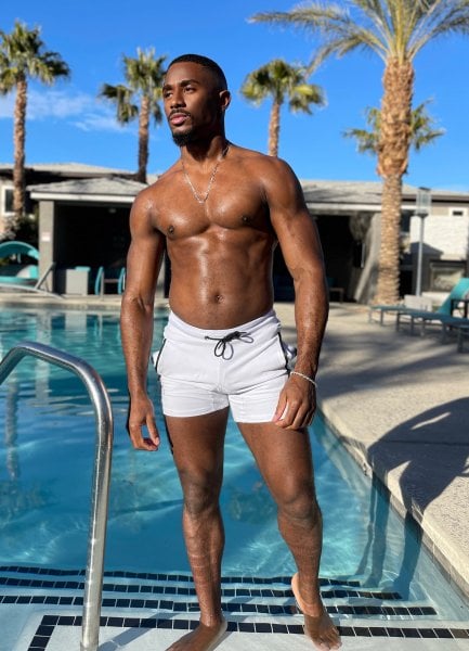 Adonys performs massage in Las Vegas, NV - 640276