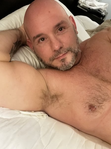 ChristianWolfe performs massage in Providence, RI - 649529