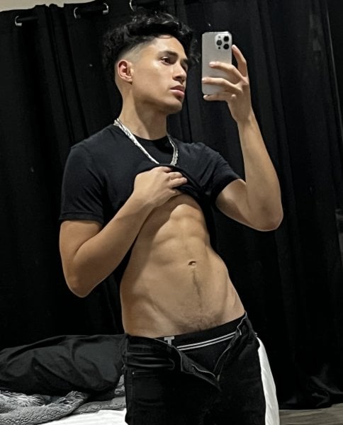 Aaronxox performs massage in West Hollywood, CA - 631424