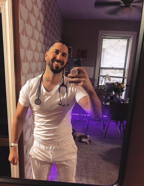 LazarNY performs massage in Manhattan, NY - 654446