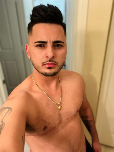 TRANSMANLATINO performs massage in Houston, TX - 703102