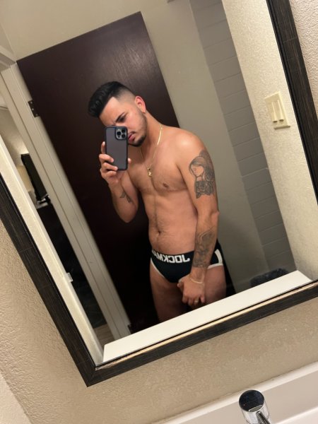 TRANSMANLATINO performs massage in Houston, TX - 703103