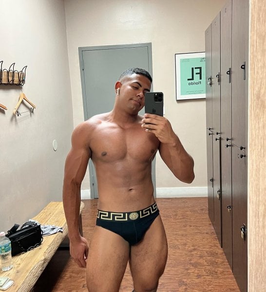 Imantony performs massage in Los Angeles, CA - 753035