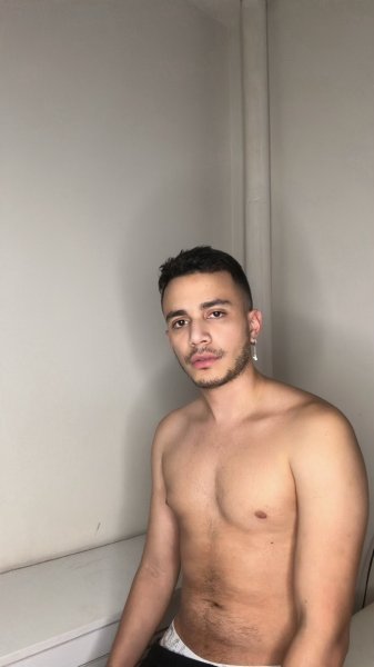 TwinkLatinUc performs massage in Fairfax, VA - 826671