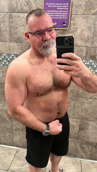 HanksMasssage performs massage in Long Beach, CA - 819240